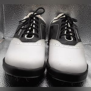 Footjoy Soft Spike Woman's Golf Shoes size 6.5